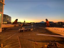 Yet another Rainier-and-Delta shot from SEA, this time from the Amex lounge