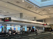 The LEDs make it hard to see, but somebody at UA has a sense of humor, putting Philadelphia and Kansas City flights at adjacent gates during the game