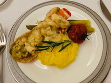 Sorry, I can’t help but leave this here as a (well-known) point of comparison. This was on SQ last Saturday, ex-SIN.  If you aren’t going to try to do something like this properly (see SQ), then why on earth bother? 