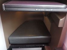 A350 footrest, window