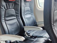 2x2 seating, comfortable enough for 50 minutes 