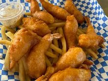 Beer battered shrimp with papaya ginger tartar sauce and fríe from Shrimp Station, Waimea, Kauai. 