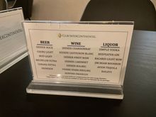 The club has alcoholic beverages available daily during 17-19 H - it is not selfpour and definitely not on public display
- however all pours are generous and prompt if your glass is empty
- there is a in my experience daily a friendly courtesy reminder for last call 