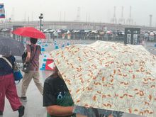 Downpour upon arrival at East gate
