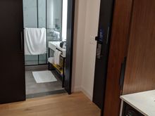 From "Closet" towards bathroom