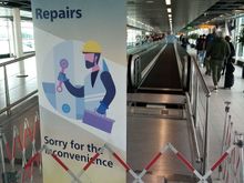 D concourse, north fork, upper (Schengen) level