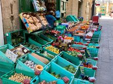 Vendor in Zachary Street, Valletta