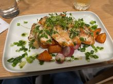 Good chicken and roast potatoes