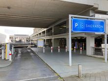 Entrance to the Sheraton parking 