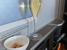 One issue with seat is that glasses etc don’t fit on the side 