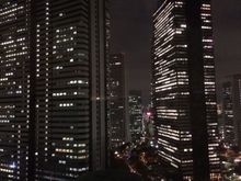 Hilton Tokyo Shinjuku. This pic is NOT in black and white. But it looks like it. 