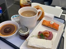 Non-vegetarian afternoon tea BCN - LHR 16/11