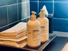 Shower amenities