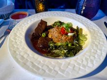 Decent and tender short rib, but sadly quite flavorless