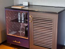 Minibar and coffee station 