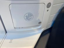Wireless charging and USB-C are a very good addition to the seat.