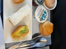 BA837 DUB-LHR 25 JUN 2024
Afternoon tea. Notice the 2 spoons