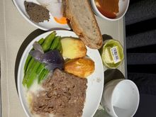 LIS-MUC, 7pm departure: Ossobuco. Really tasty.