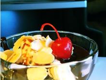 To Finish
Dessert
Ice Cream with your choice of toppings
膳食結束
甜點
冰淇淋加自選頂料