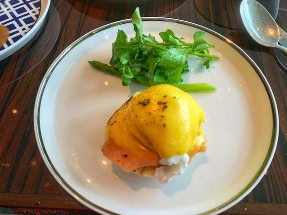 Royal Egg Benedict with Salmon