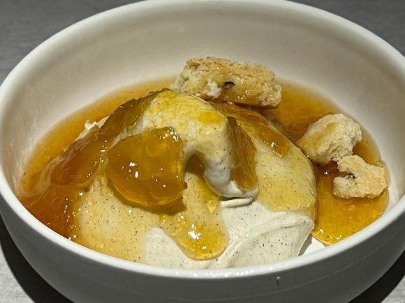 Vanilla gelato