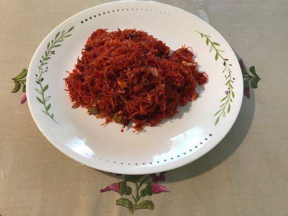 Indian mee hoon goreng ( fried vermicelli Singapore Indian style ) with mutton 