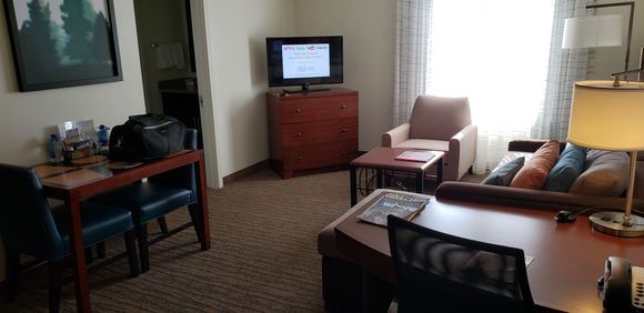 Suite living room 
