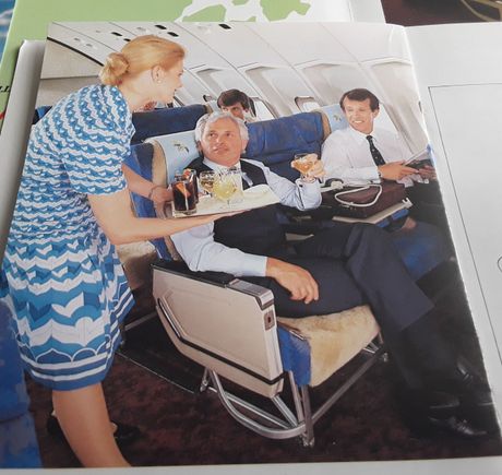 Nz business upperdeck 747-200