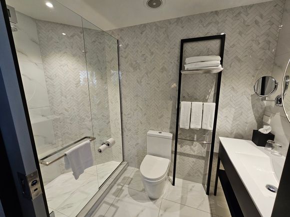Bathroom - Crowne Plaza Christchurch