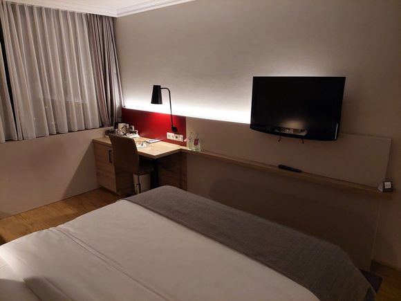 Top Floor Room / Crowne Plaza Frankfurt Niederrad
