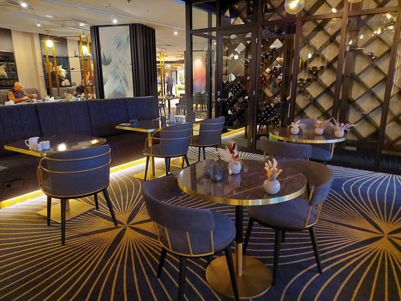 Restaurant / Crowne Plaza Helsinki Hesperia