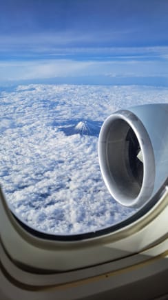 Mt fuji  and a cathay pacifc b777 300 er engine on 2nd may at 1700 local time
