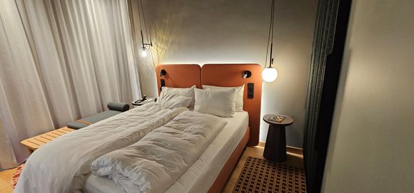 Double bed with 2 separate quilts