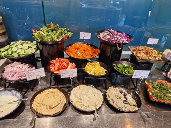 Cold mezze and vegetable 