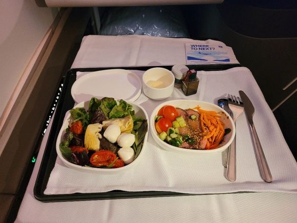 Beef appetizer on ORD-FRA. Was meh too. 