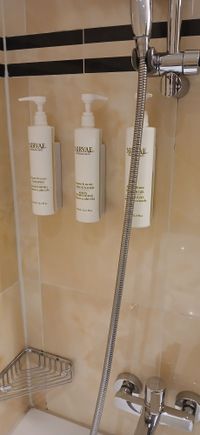Shower toiletries