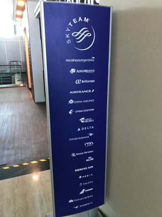 Hey! What do we spot here: mention of ITA (ex-Alitalia)
We have all jumped on  the Skyteam Elite Plus status ITA statusmatch last year and have wondered where this newly acquired status can be milked dry for lounge access....... so it seems here!