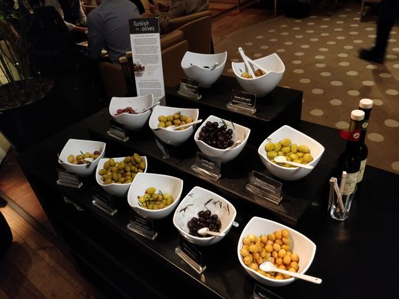 Olive bar TK lounge IST