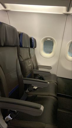 No one in PY as usual while Y is full. They boarded back to front again and not by group. 50/50 it seems. 