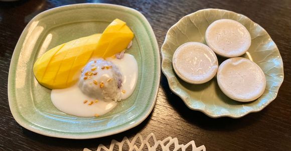  Coconut custard and mango sticky rice