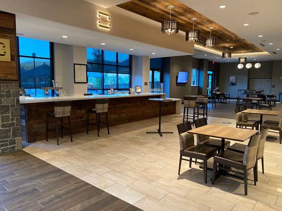 Lobby bar that was minimally opened at best.