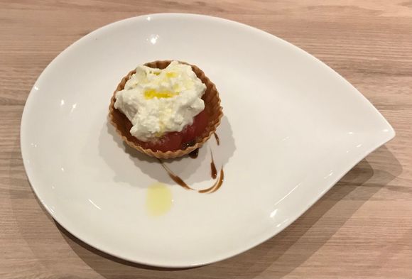 Tomato tartine 