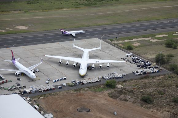 An-225 at HNL