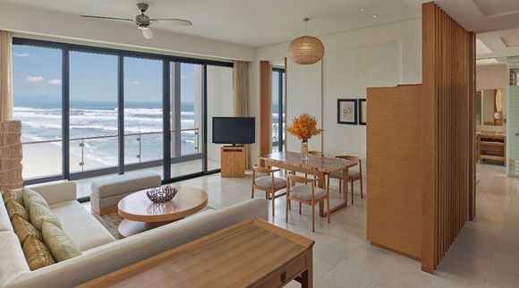 HR entry level suite
