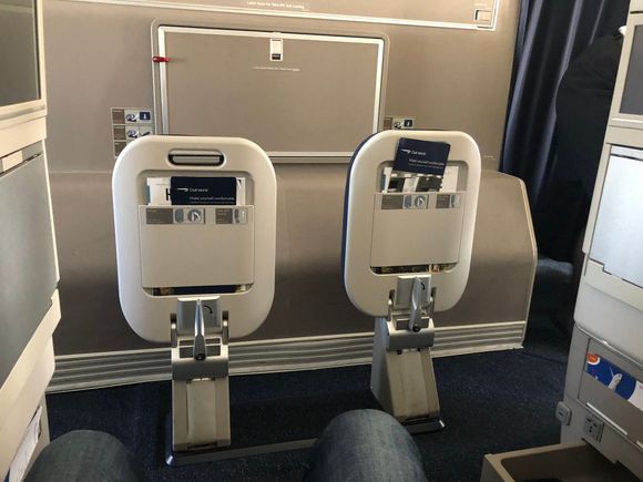 Double aisle access..