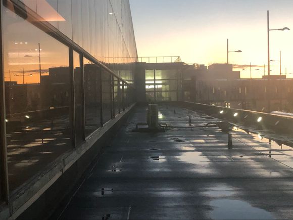 Side view from the BA lounge 