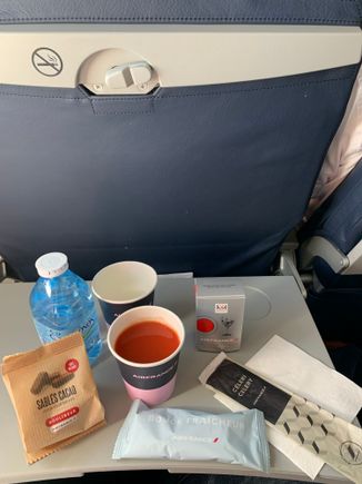 ZRH-CDG: some snacks and drinks; bubbly available but I didn’t have any