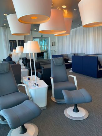 AY Lounge HEL T2