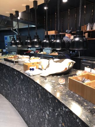 Fin 1st lounge