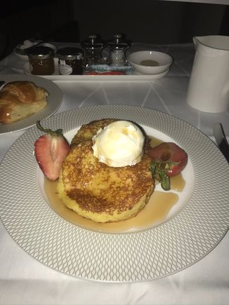 Breakfast on BA First a380 February 2020 